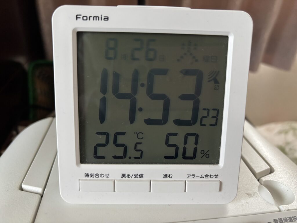 認知症の人でも分かりやすい電波時計の画像